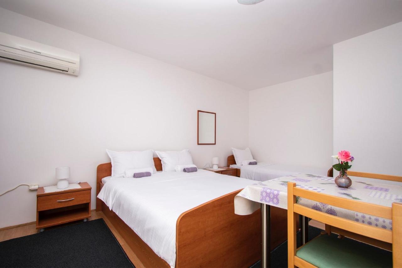 Family Holiday Apartments Lucia 沃迪切 外观 照片
