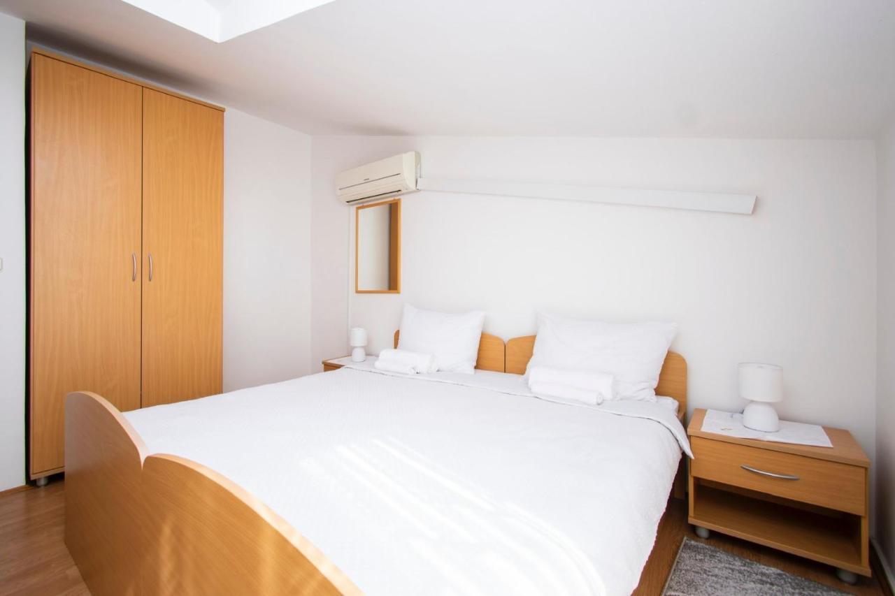 Family Holiday Apartments Lucia 沃迪切 外观 照片