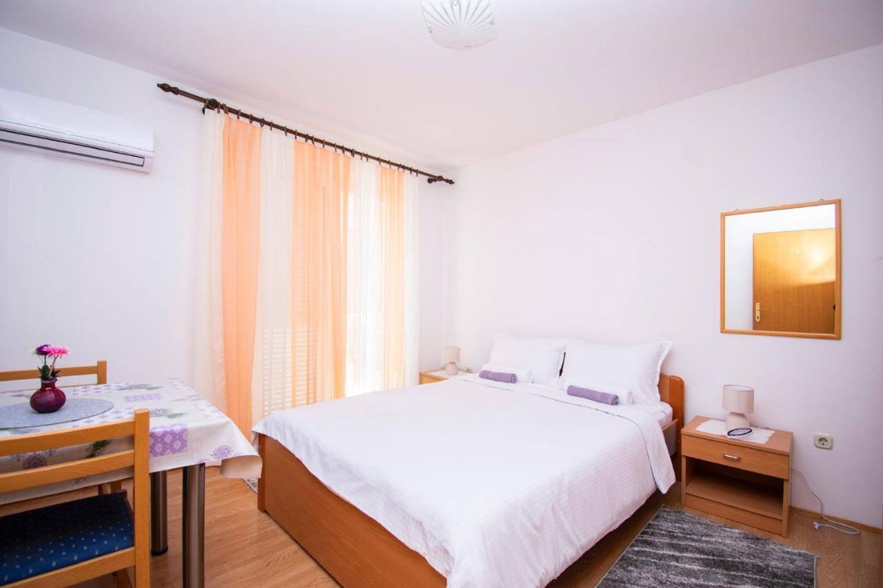 Family Holiday Apartments Lucia 沃迪切 外观 照片