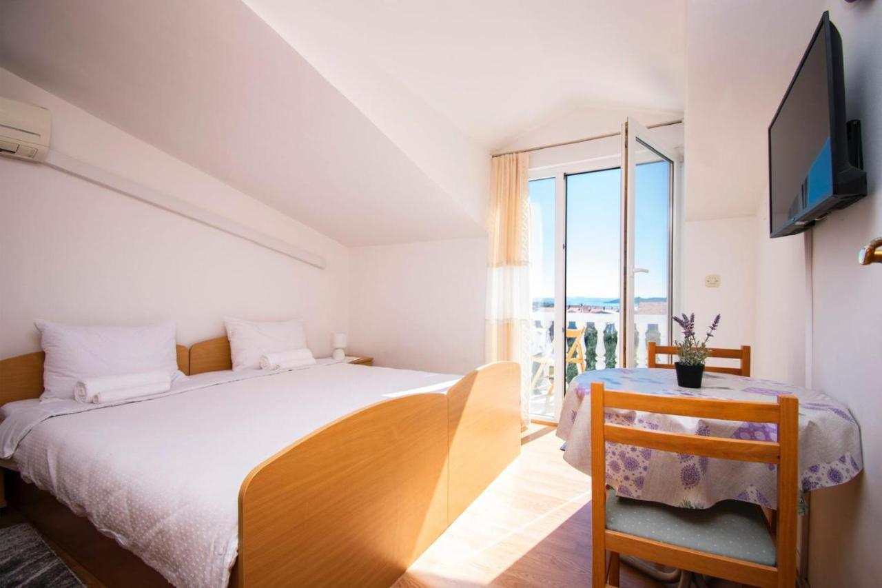 Family Holiday Apartments Lucia 沃迪切 外观 照片