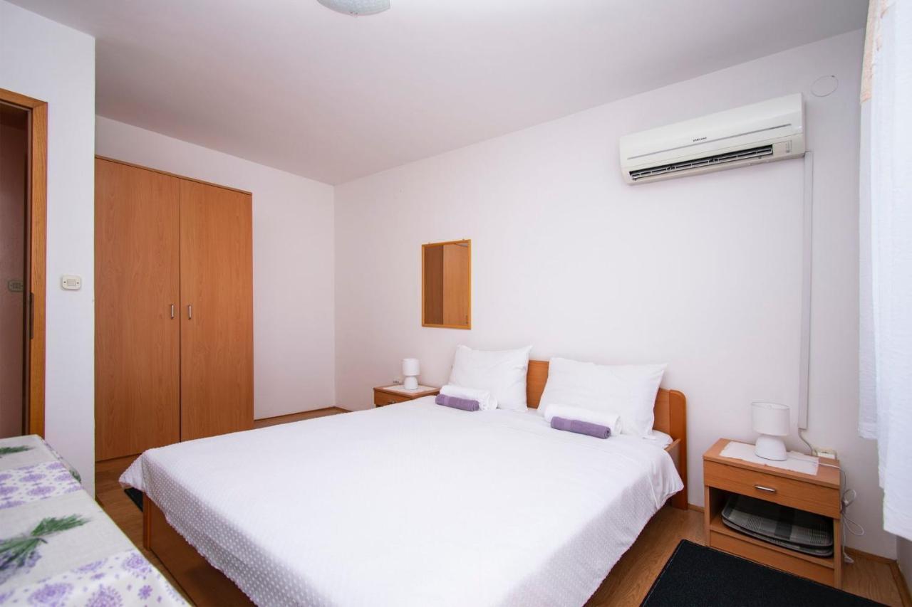 Family Holiday Apartments Lucia 沃迪切 外观 照片