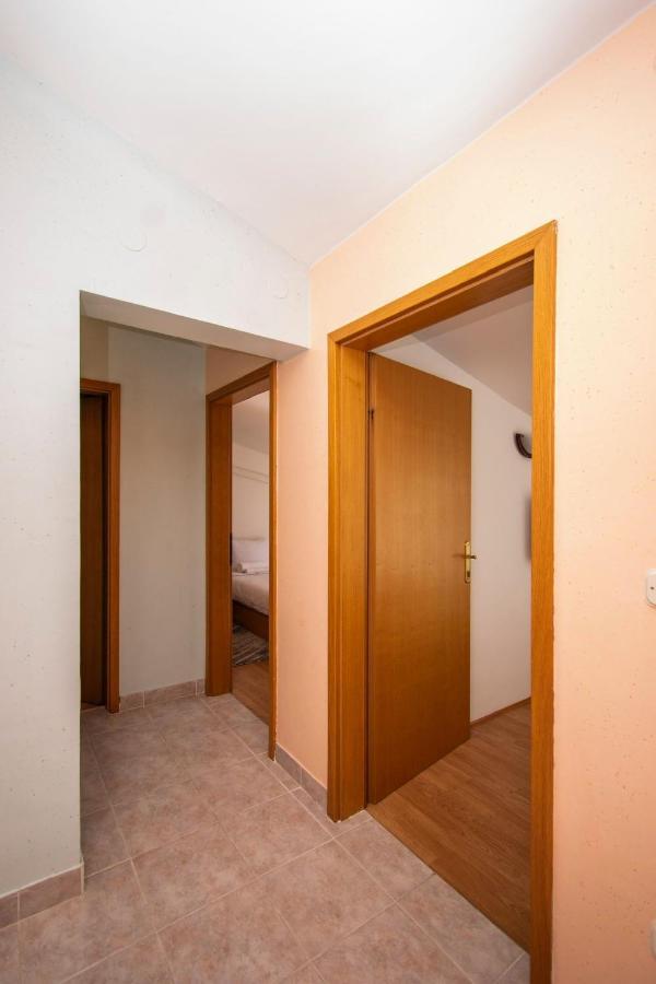 Family Holiday Apartments Lucia 沃迪切 外观 照片
