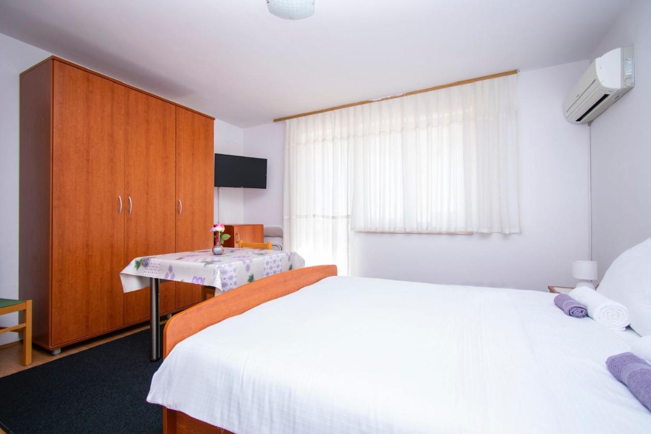 Family Holiday Apartments Lucia 沃迪切 外观 照片