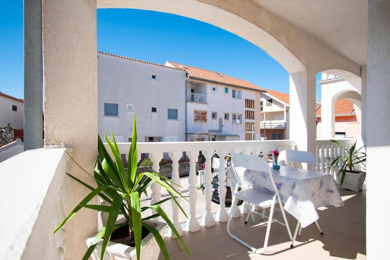 Family Holiday Apartments Lucia 沃迪切 外观 照片